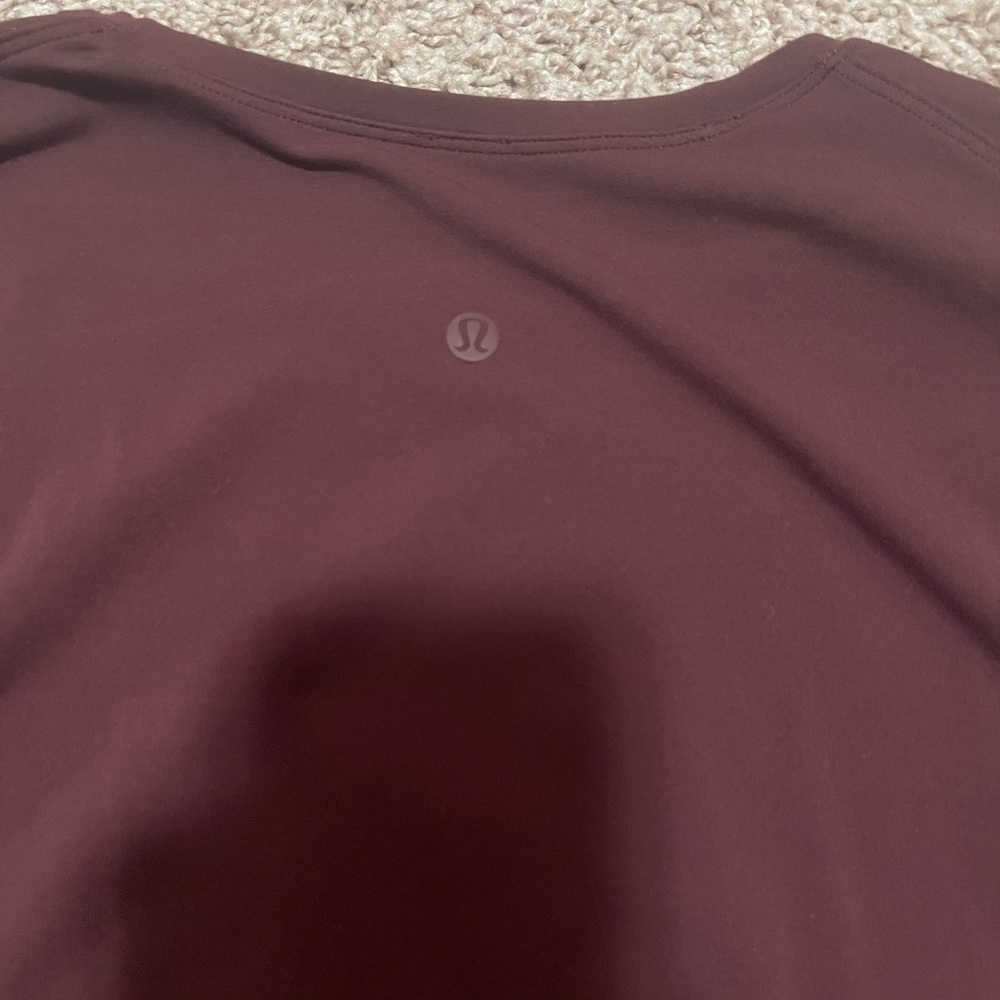 Long sleeve womens lululemon shirt size 4